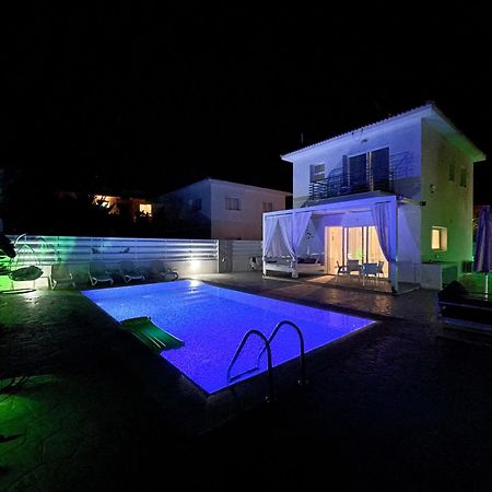Villa Kolibri- Mythical Sands Paralimni Bagian luar foto