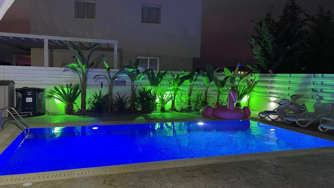 Villa Kolibri- Mythical Sands Paralimni Bagian luar foto