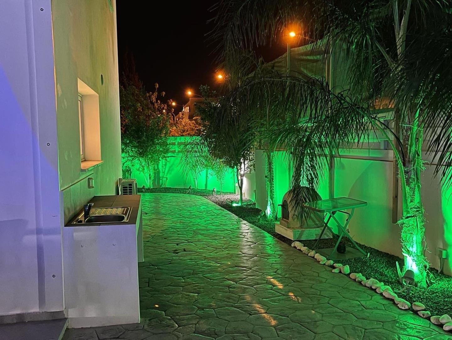 Villa Kolibri- Mythical Sands Paralimni Bagian luar foto